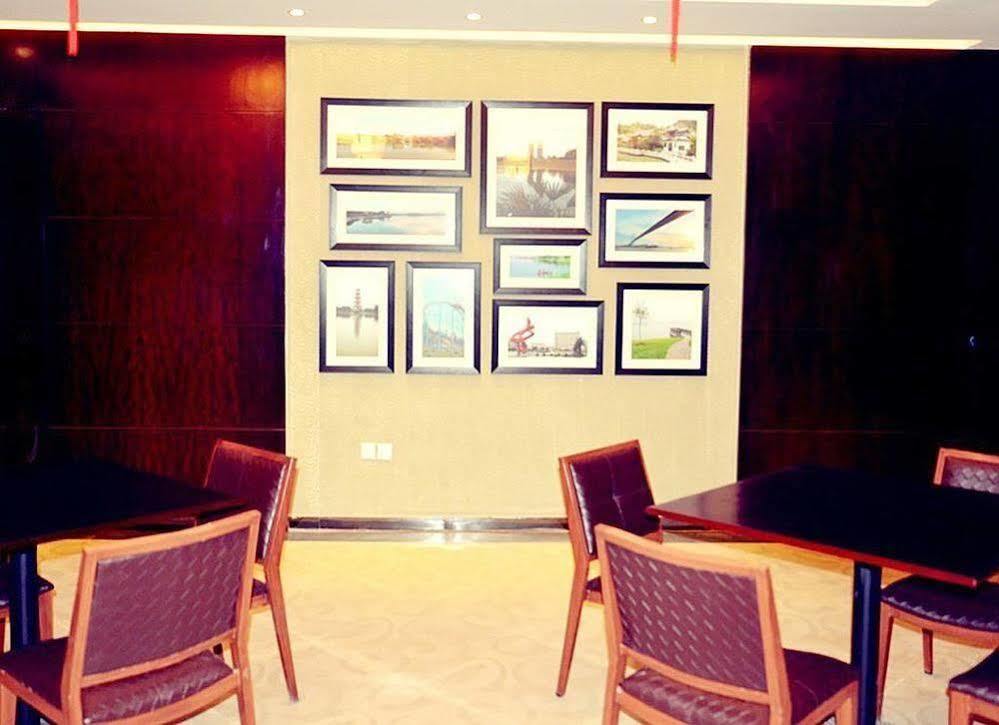 Dongguan Xiangkai Yuerong Hotel Humen ภายนอก รูปภาพ